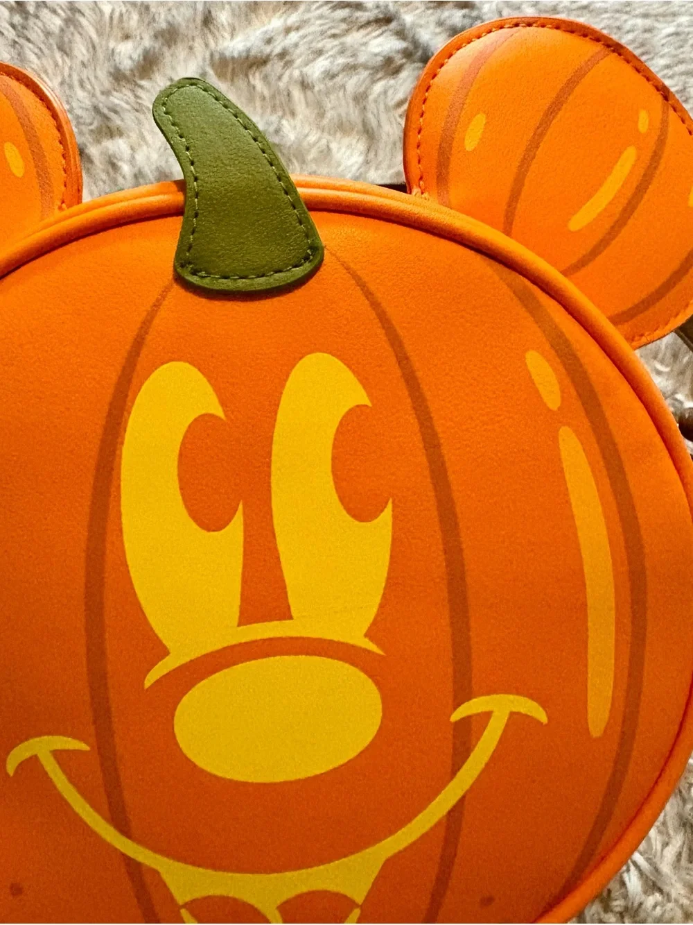 BNWT Loungefly Disney Mickey Mouse Glow-in-the-Dark Pumpkin Crossbody Bag
